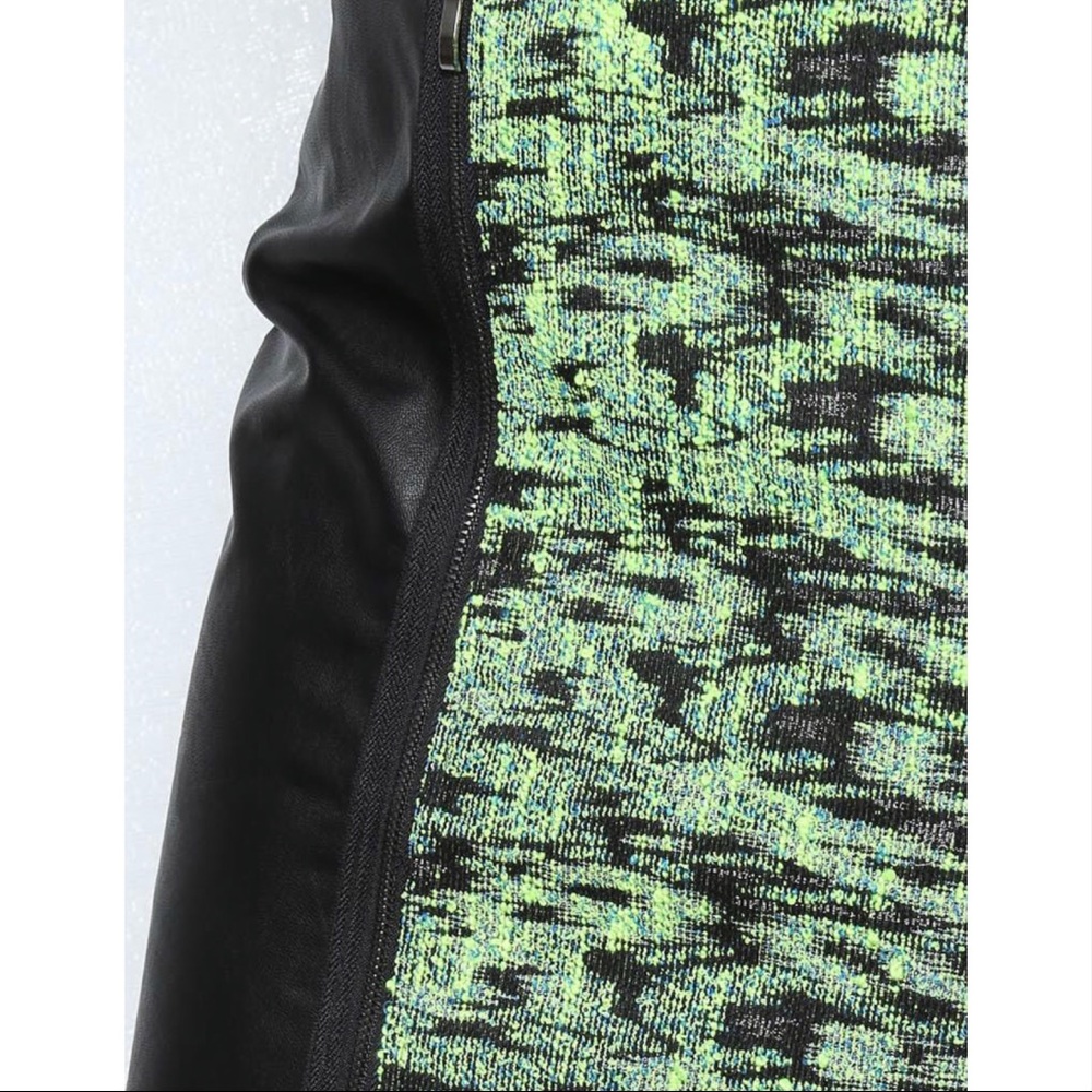 Zip Front Faux Leather Mini Skirt - Picture 3 of 3